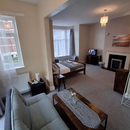Inn By The Sea, Portsmouth - En Suite Rooms With Sea View Possible, Parking Ev 22Kw Exterior foto