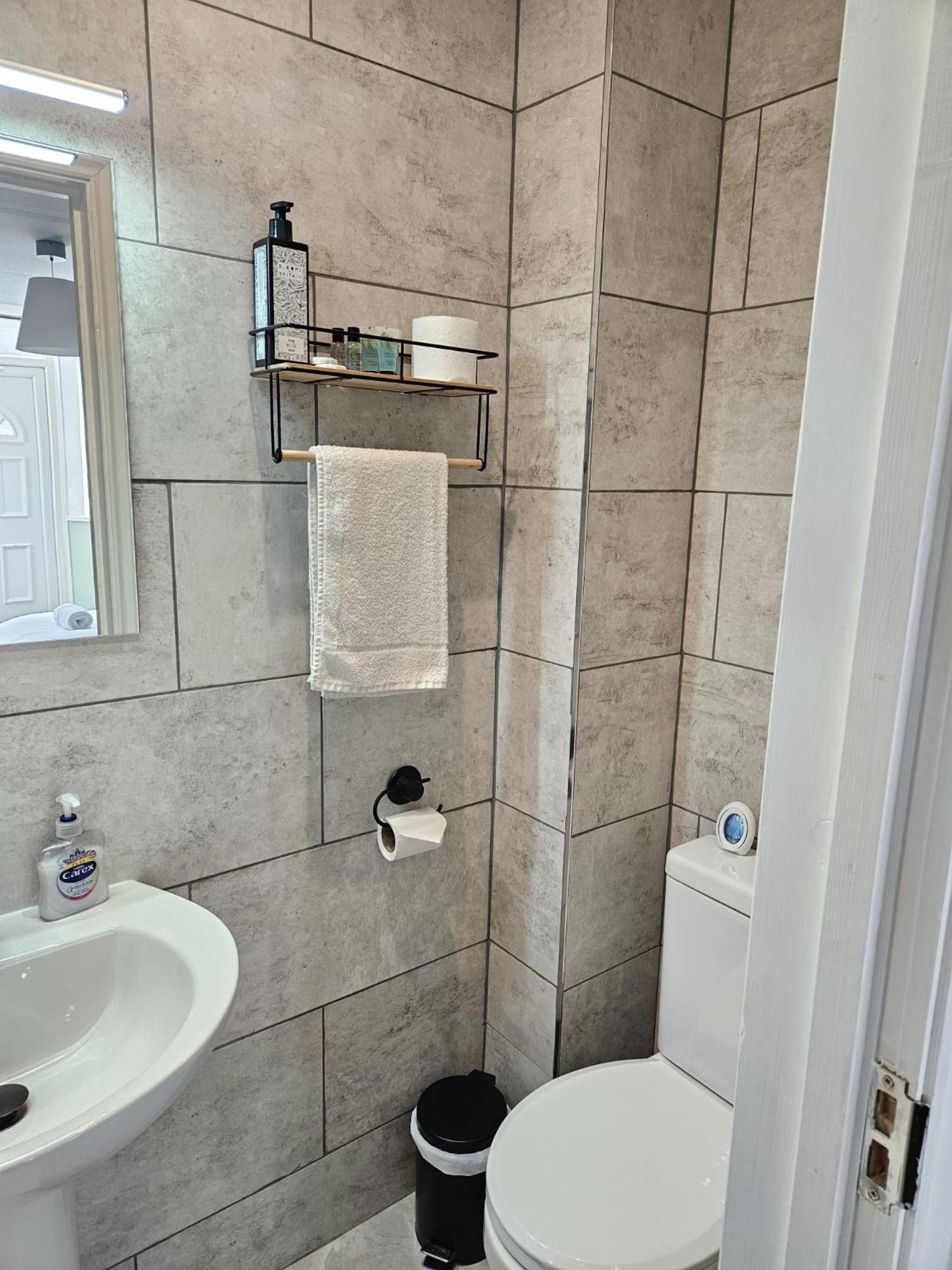 Inn By The Sea, Portsmouth - En Suite Rooms With Sea View Possible, Parking Ev 22Kw Exterior foto