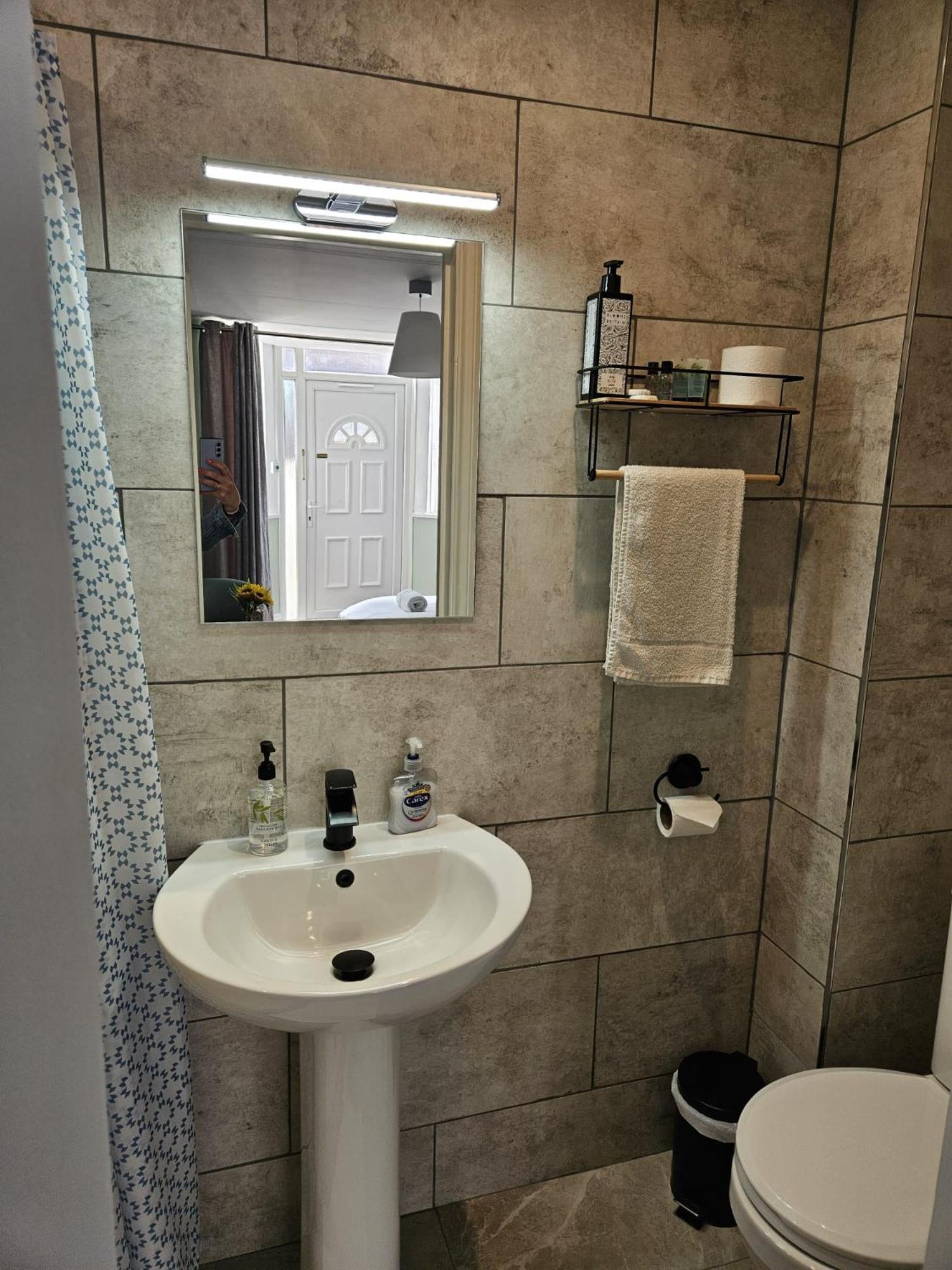 Inn By The Sea, Portsmouth - En Suite Rooms With Sea View Possible, Parking Ev 22Kw Exterior foto